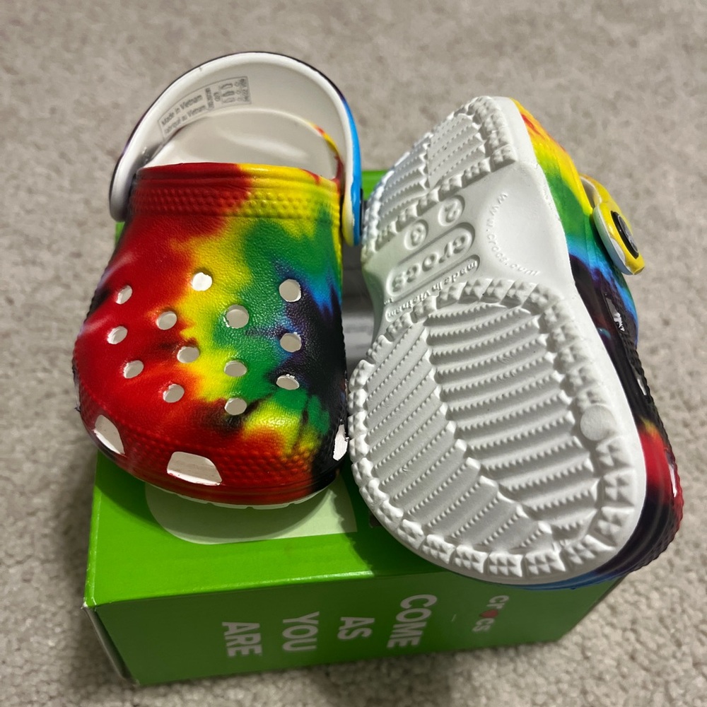 Tie dye Crocs size 6c